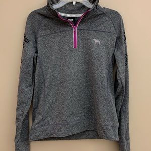 VICTORIA’S SECRET PINK GREY LONG SLEEVE SHIRT!